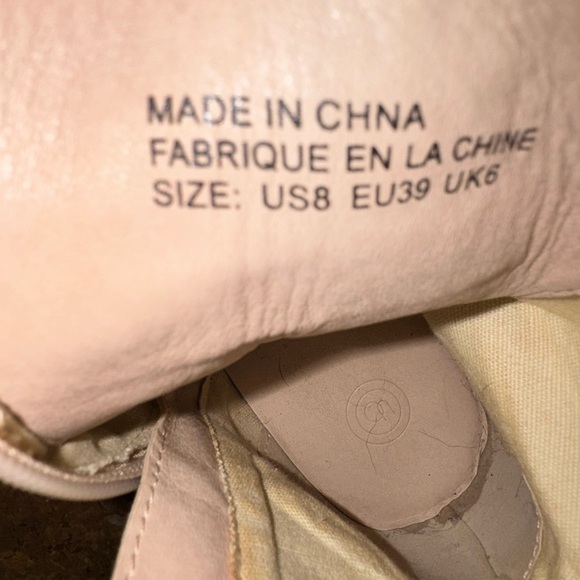 Urban Outfitters Chelsea Boot Grunge Goth Chunky Croc Platform Combat Ivory Sz 8 - Picture 13 of 15